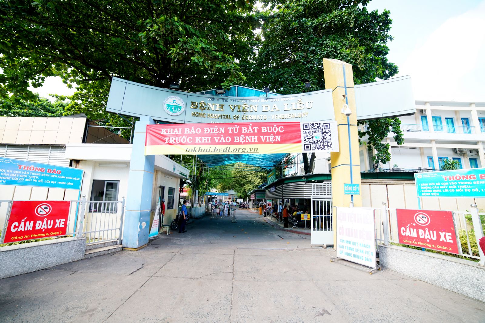 HINH ANH BENH VIEN DA LIEU